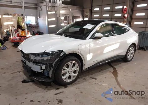 2022 Ford Mustang Mach-E Premium z USA, uszkodzony, nr VIN 3FMTK3SS2NMA24887